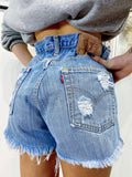 Short Levi’s Vintage bagno medio con strappi