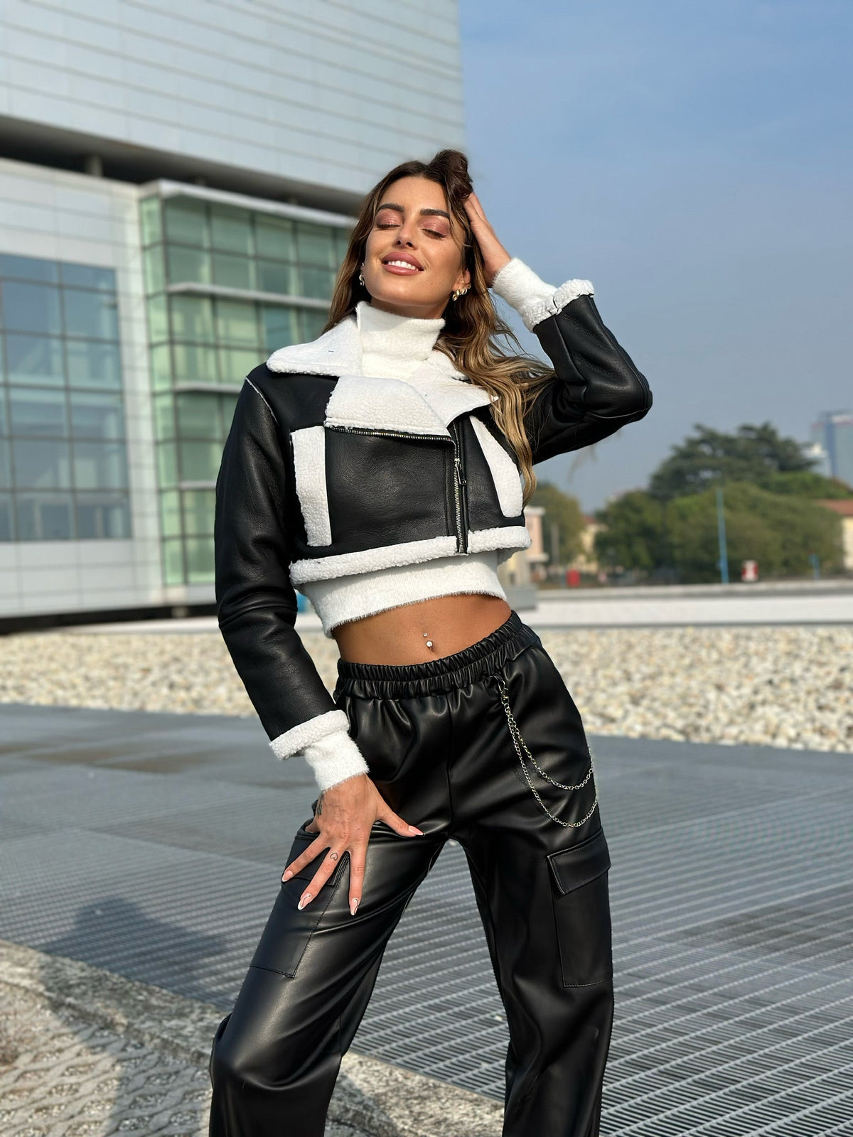 Montone crop nero