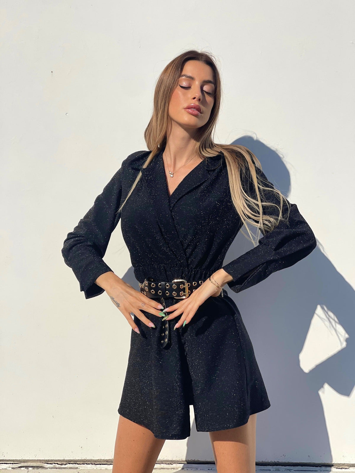 Abito glitter nero con colletto