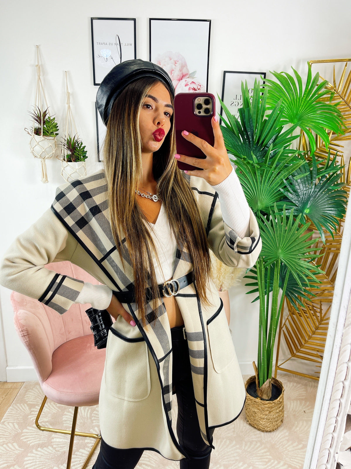 Cappotto check beige con cintura