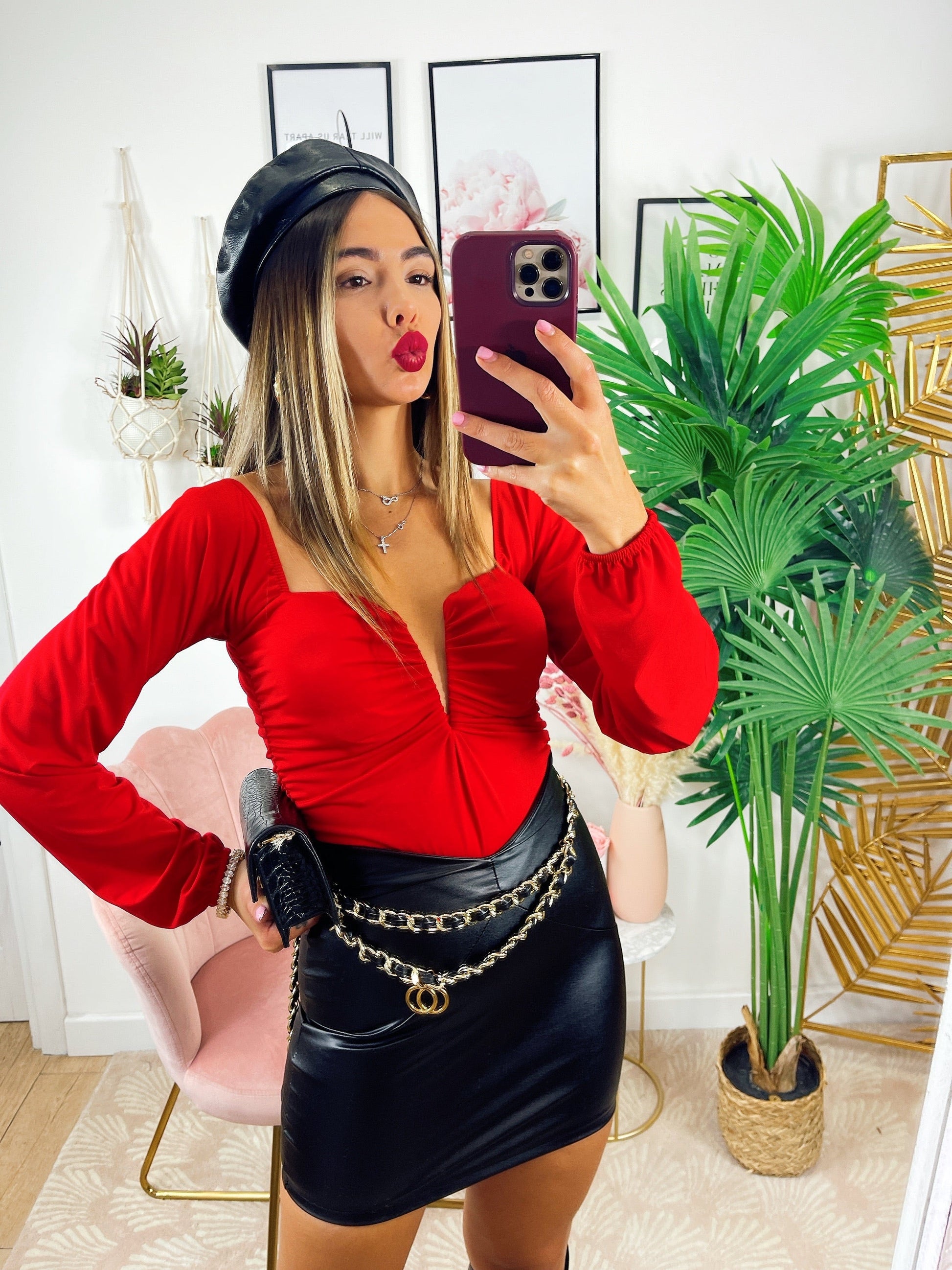 Body con ferretto rosso