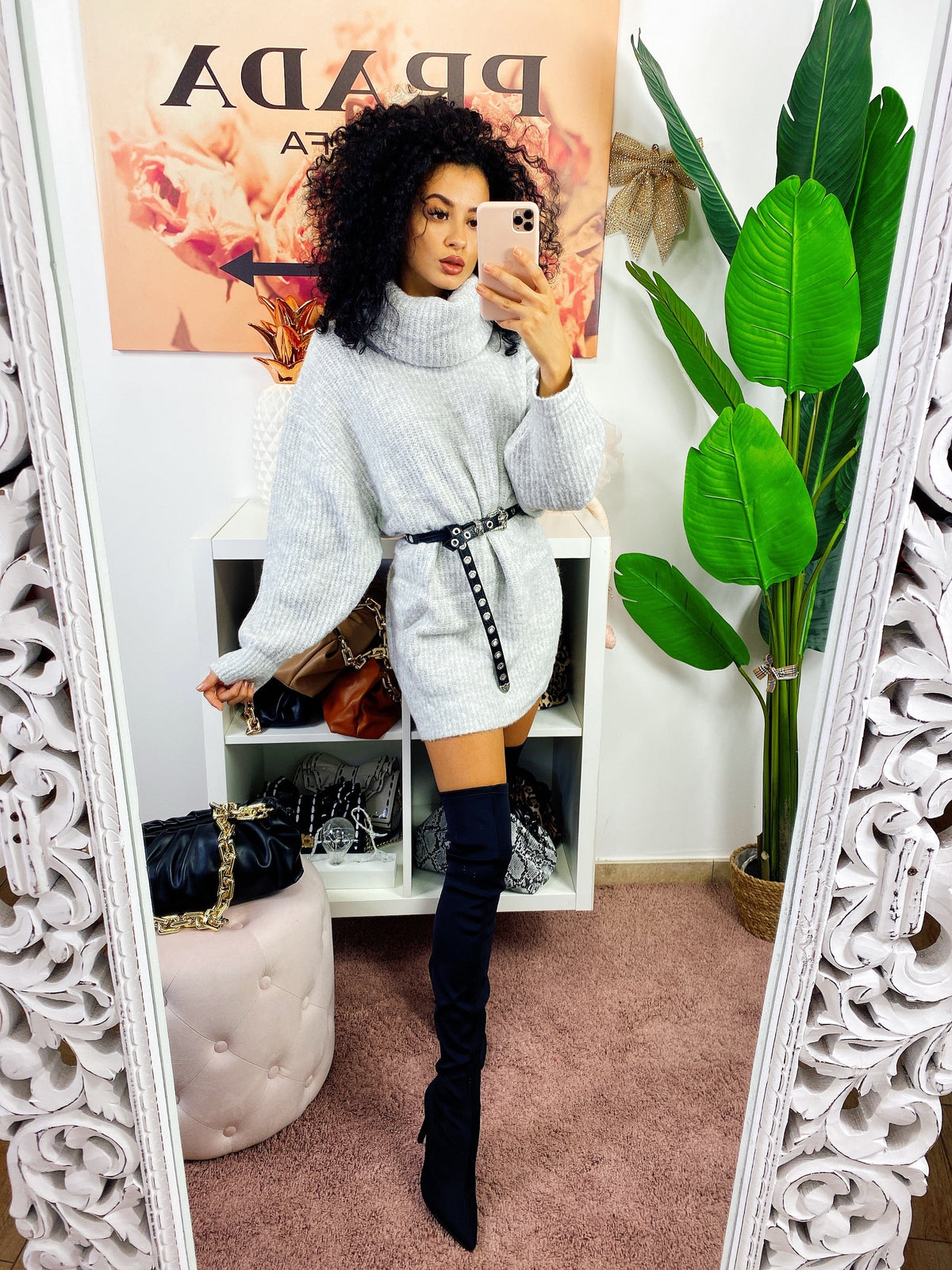 Maxi Maglione over Leyla