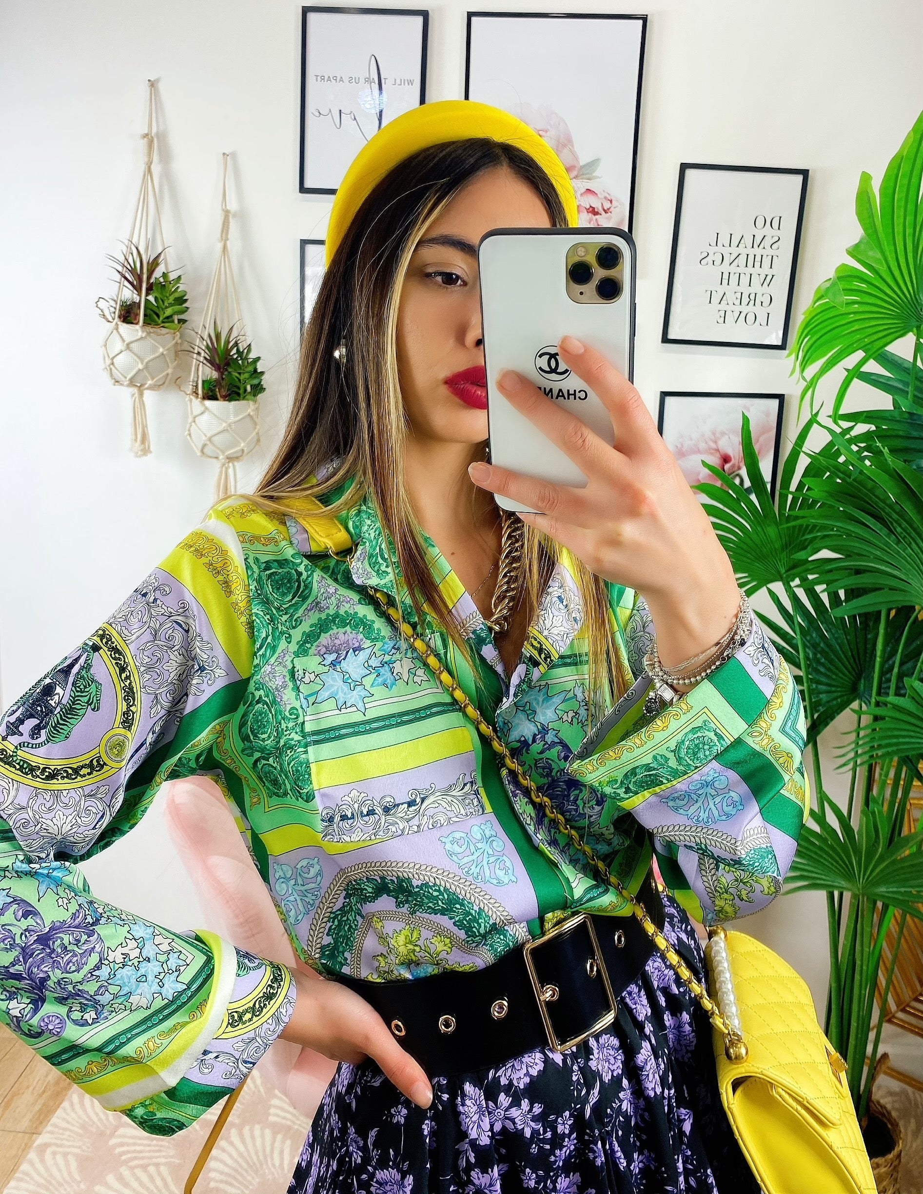 Camicia fiorata base verde
