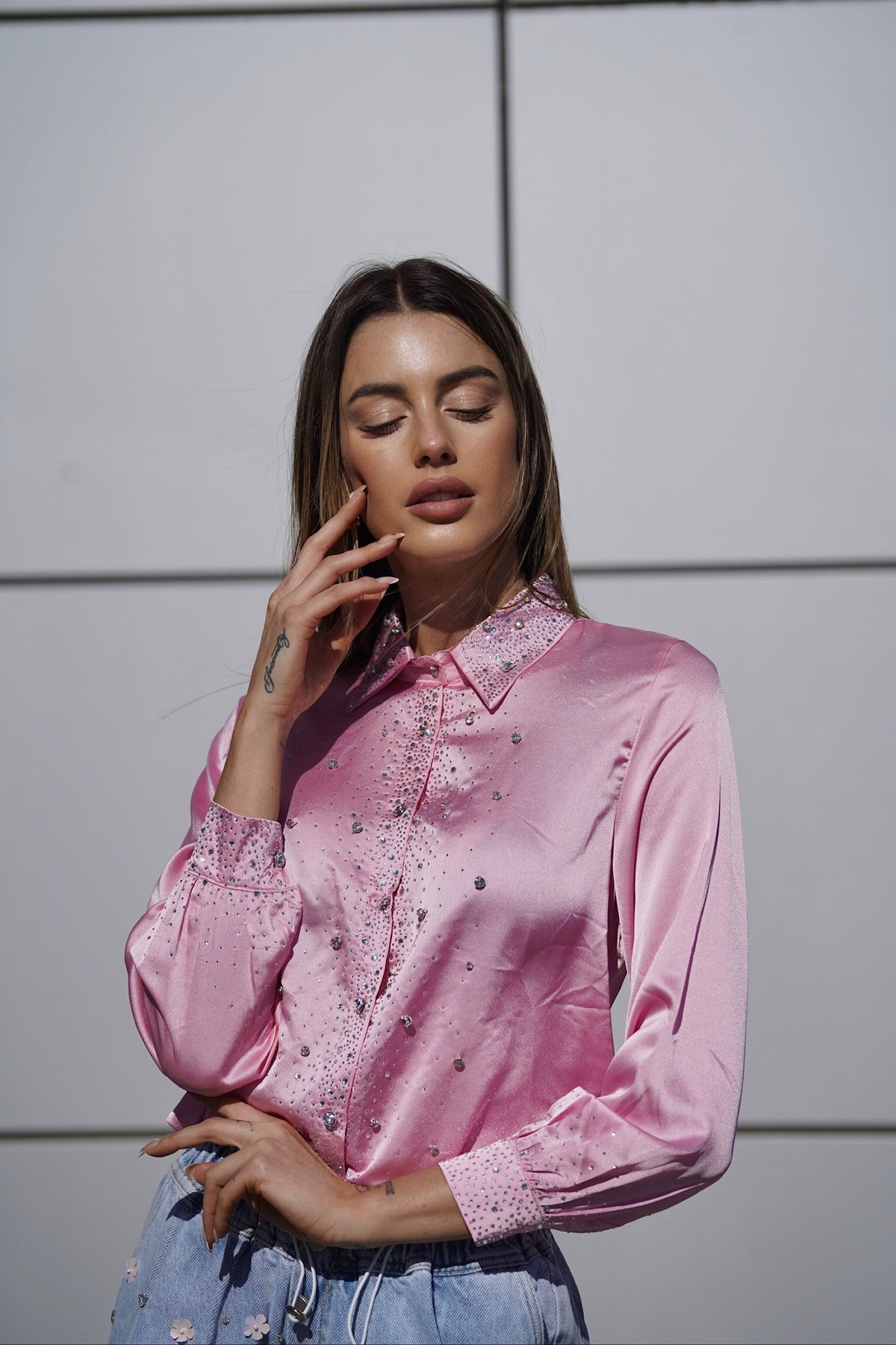 Camicia rosa con strass