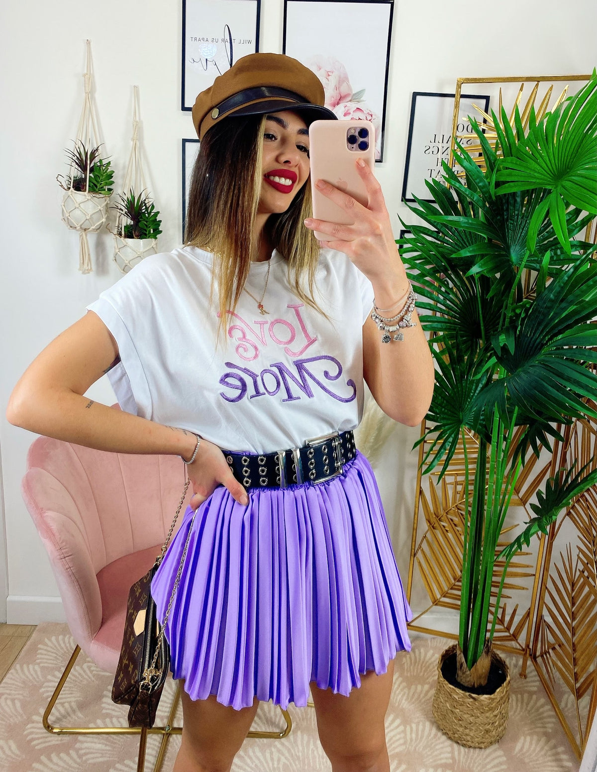T-shirt Love More
