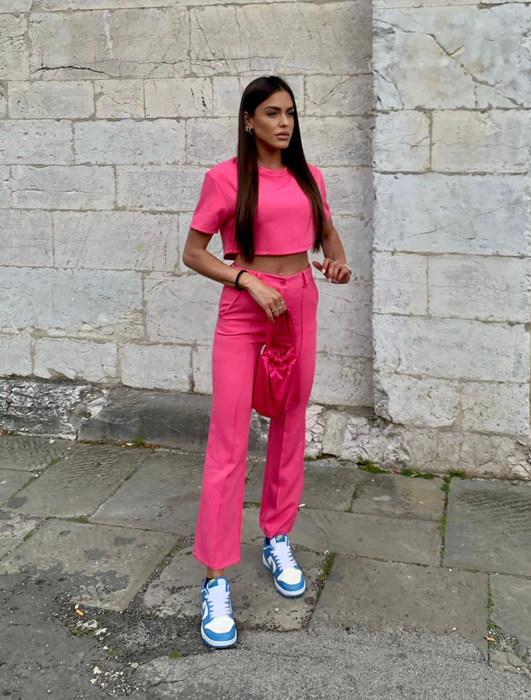 Completo maglia crop e pantalone Fuxia