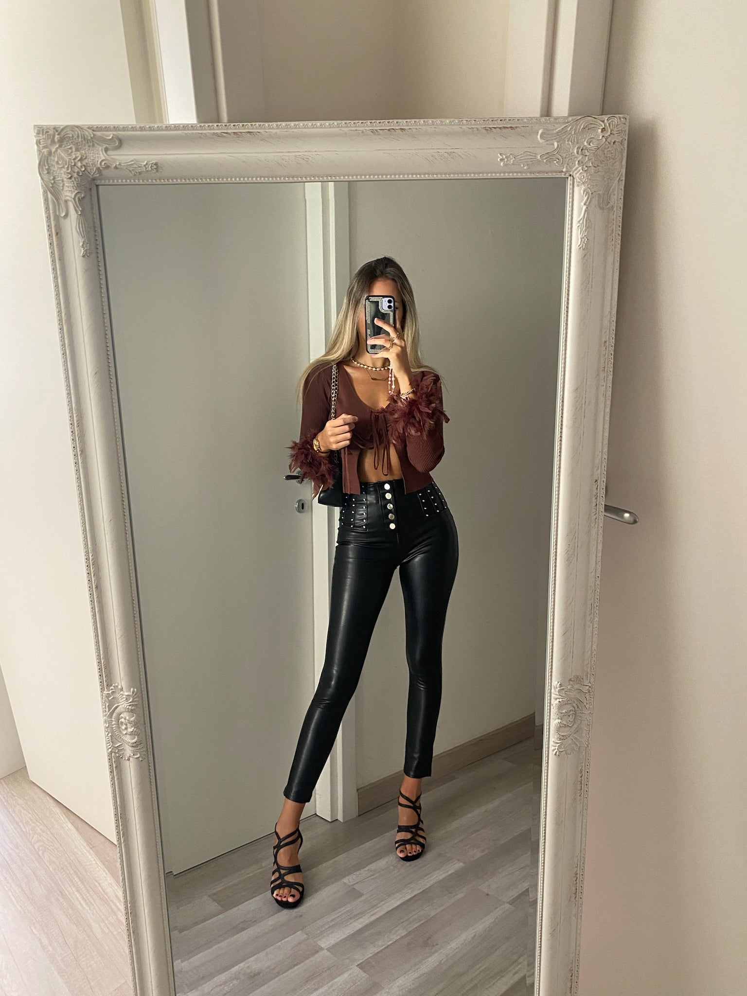 Maglia crop con piume Choco