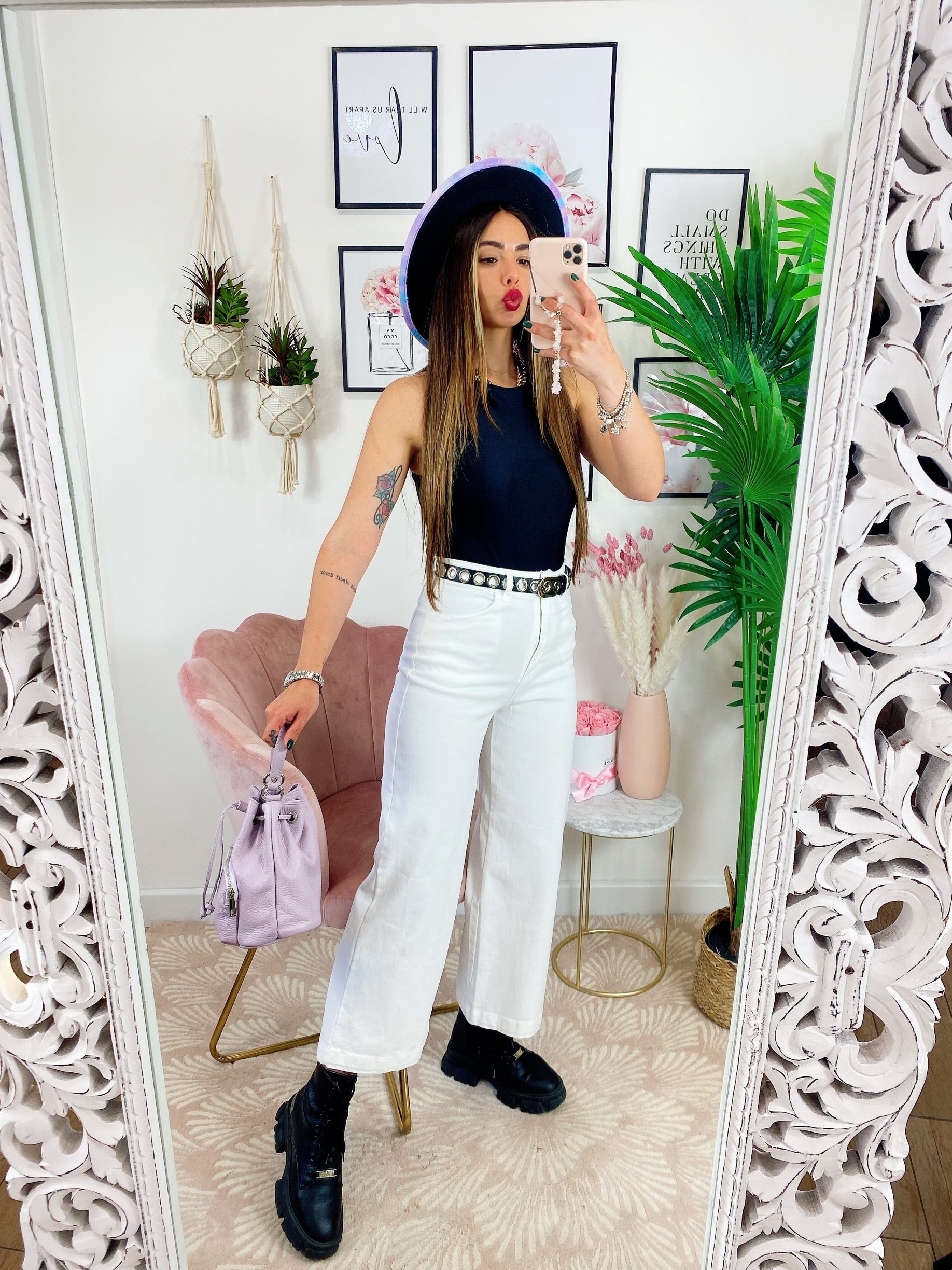 Pantalone a zampa bianco