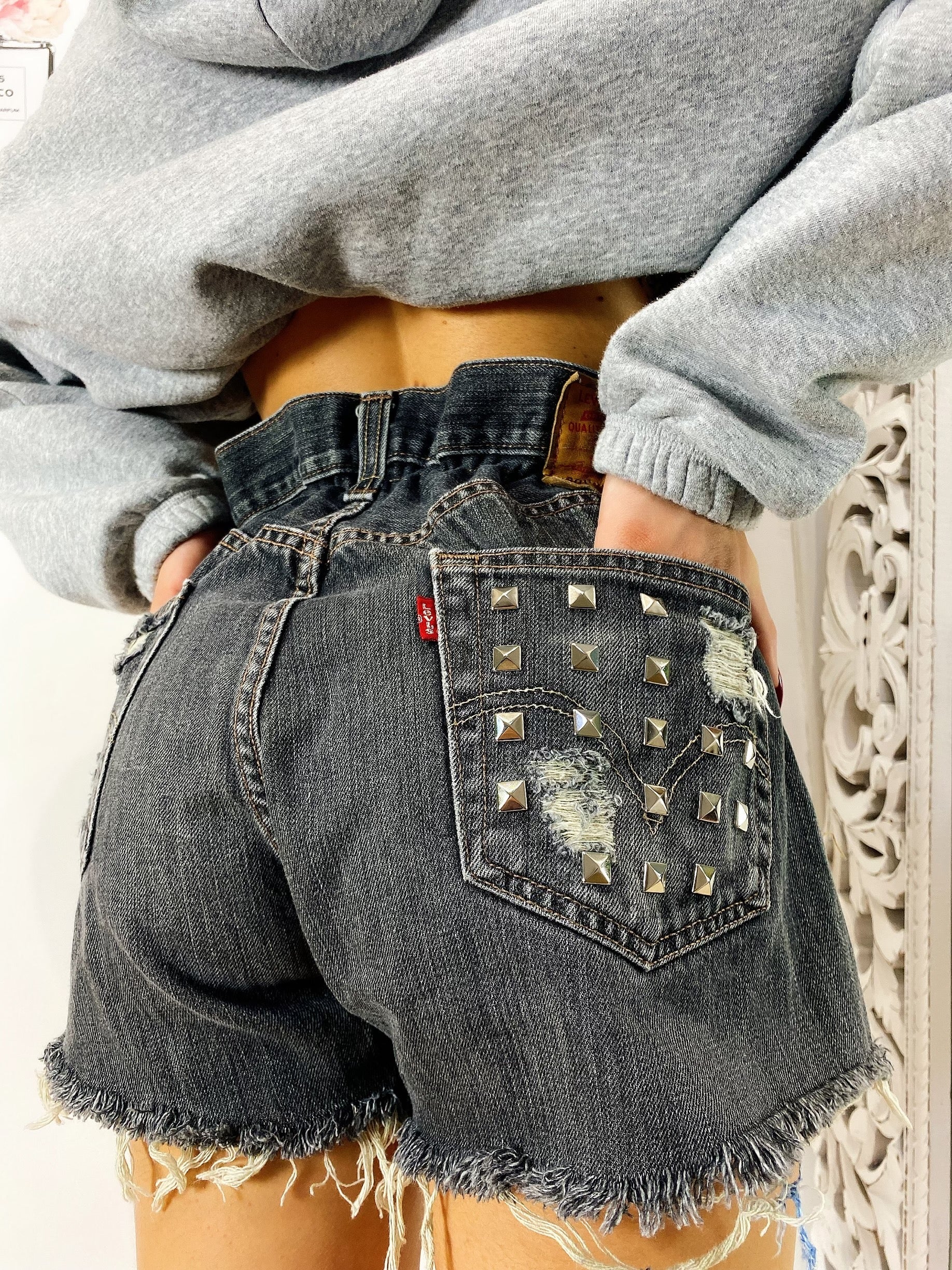 Levi’s Vintage grigio scuro con borchie