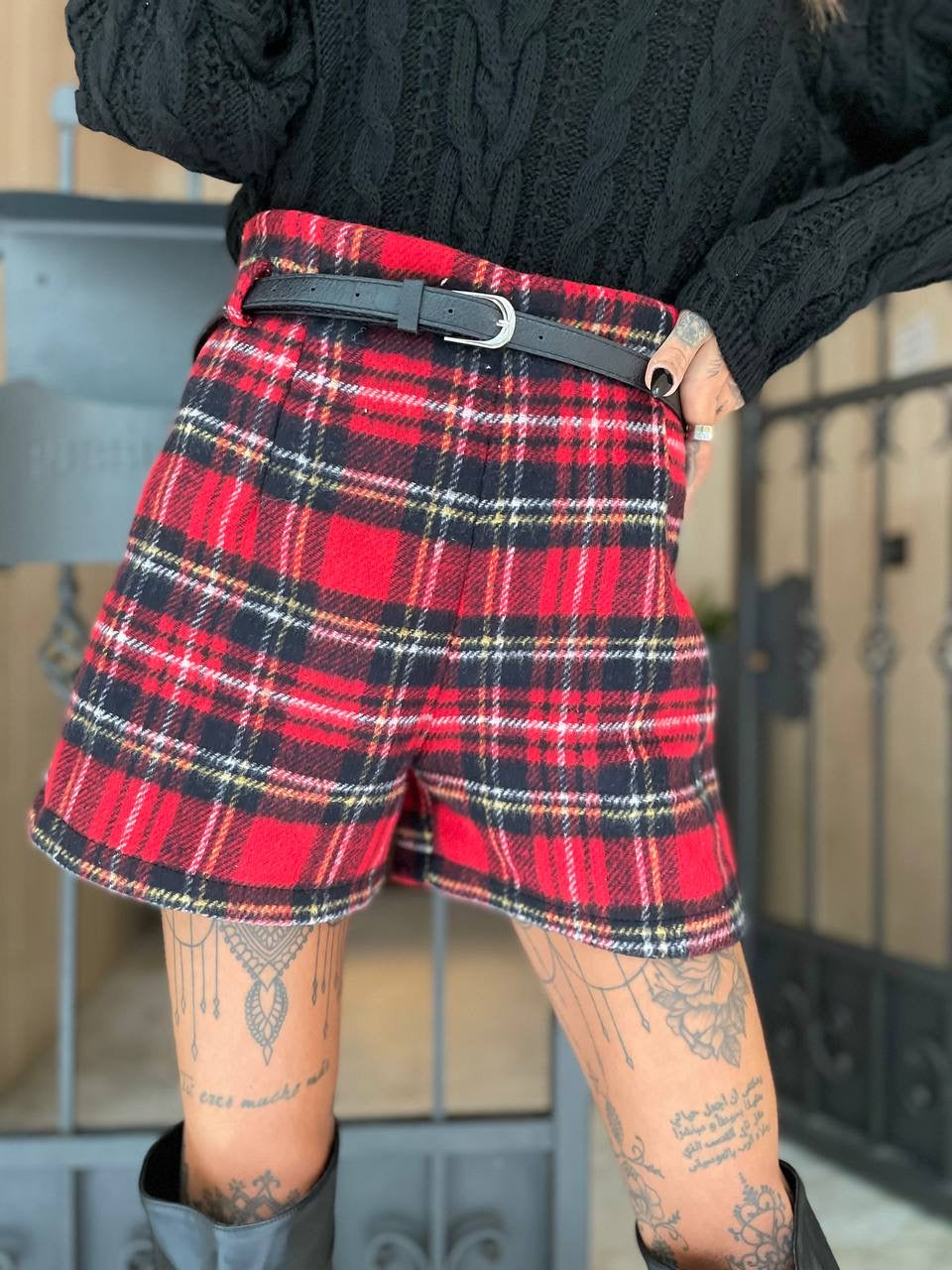 Short scozzese con cintura