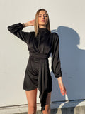 Abito in raso con fusciacca nero