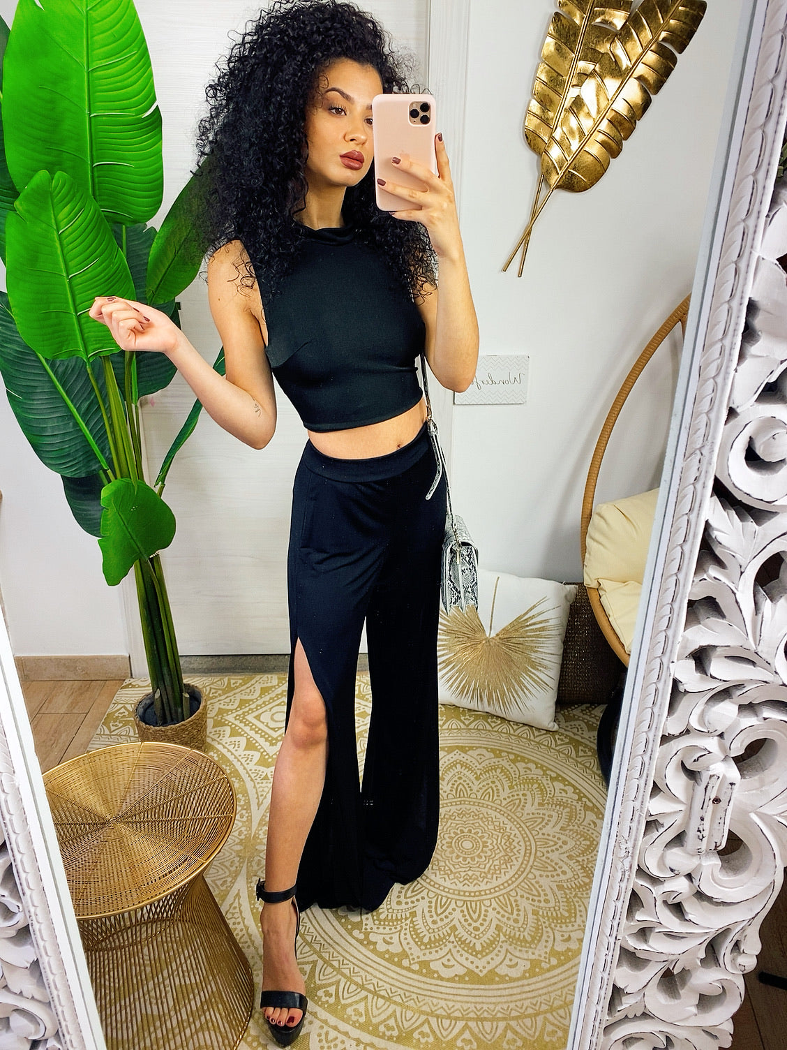 Completo pantalone con spacco e top
