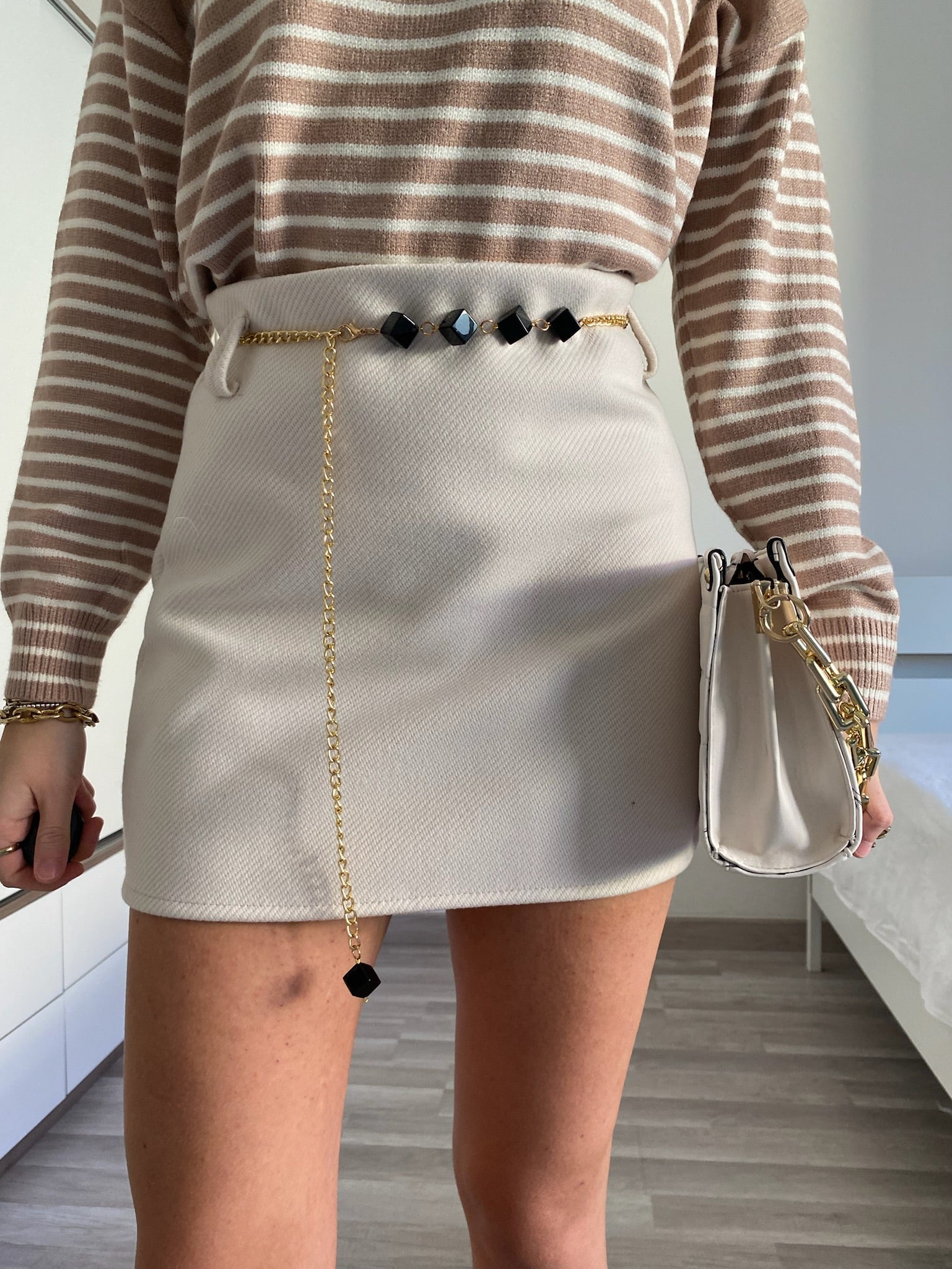 Gonna beige con cintura