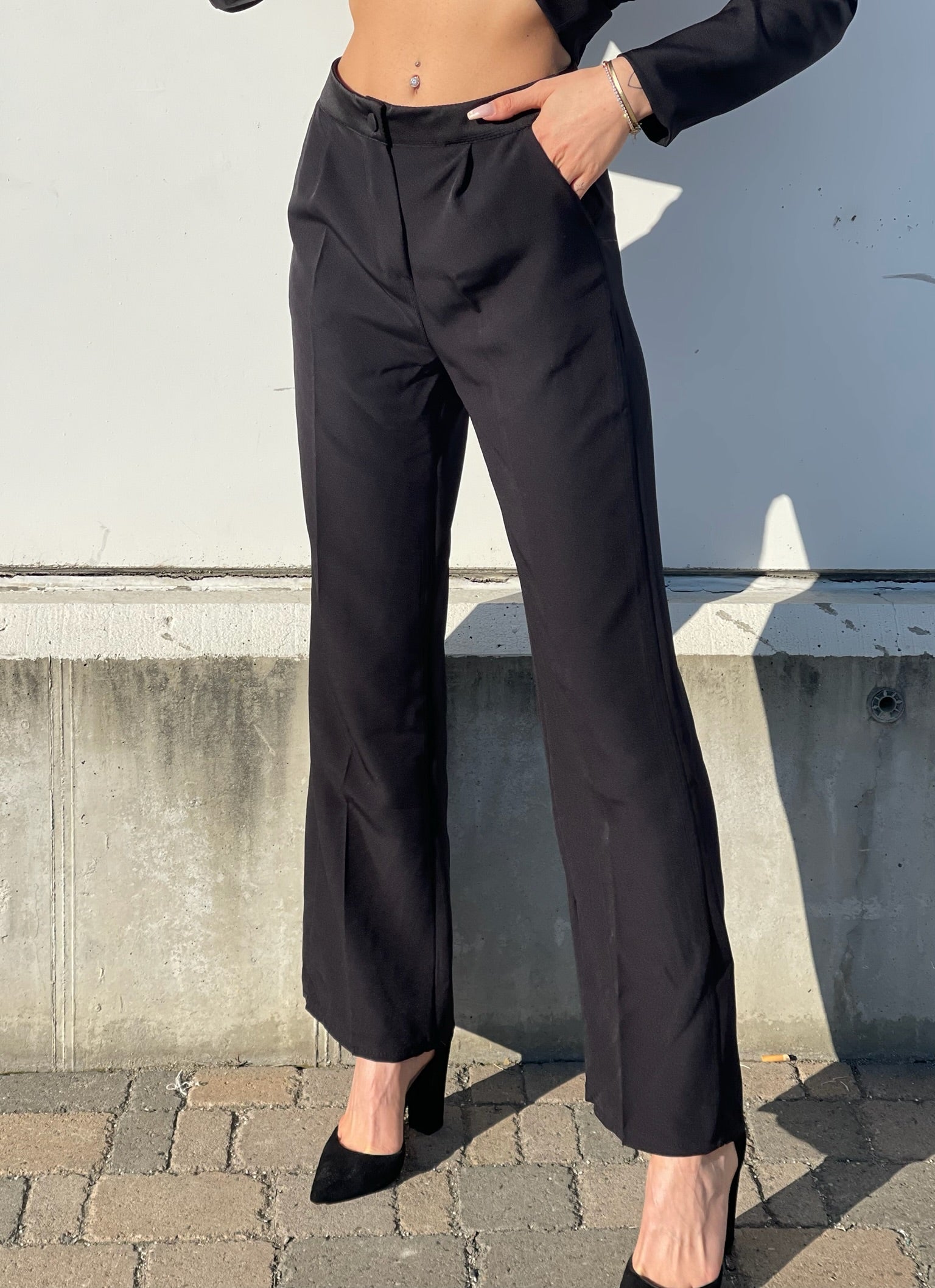Completo giacca e pantalone nero