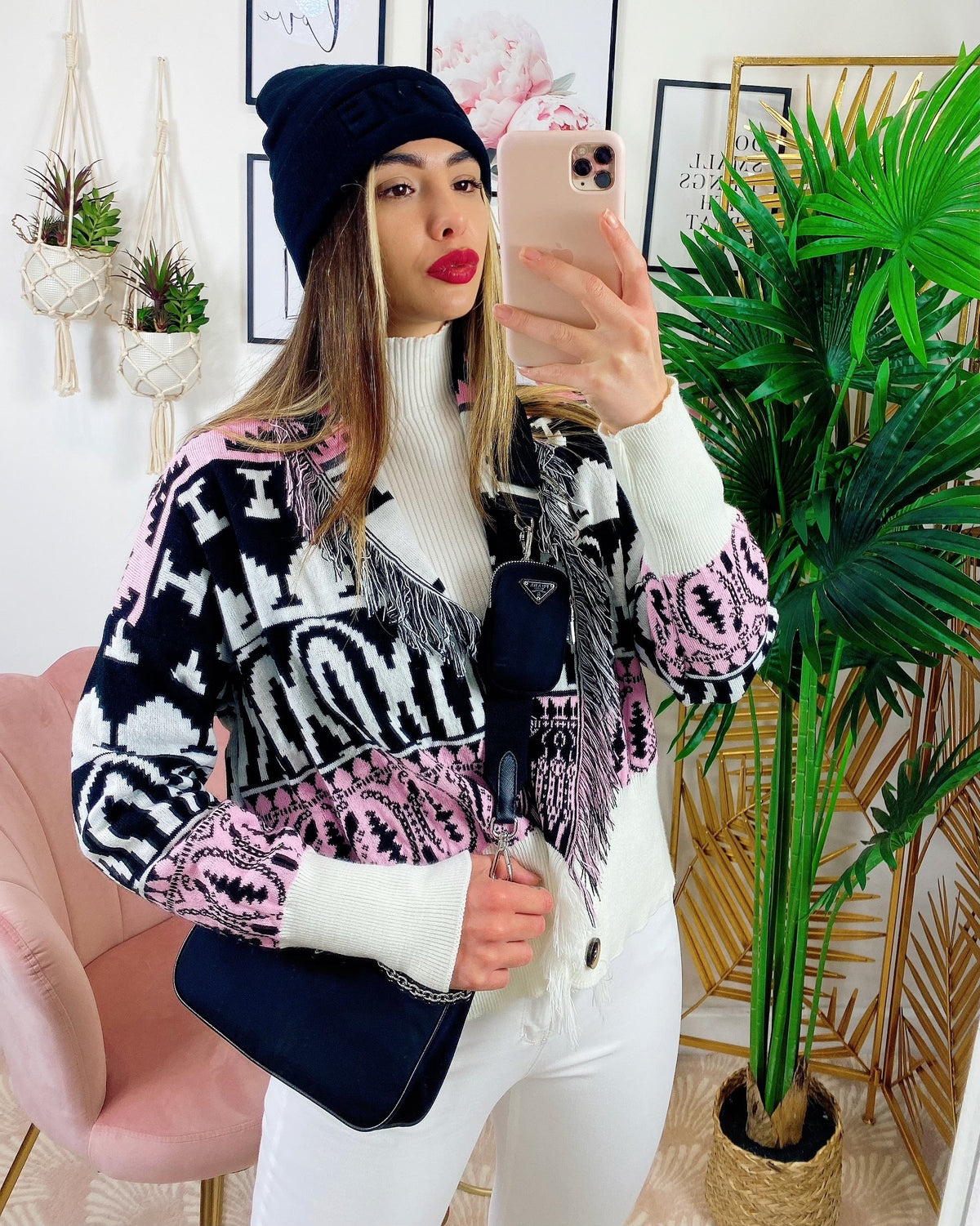 Cardigan Corto Rosa con frange e bottoni