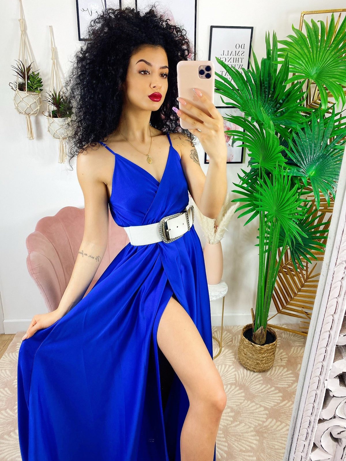 Abito con maxi spacco blu elettrico