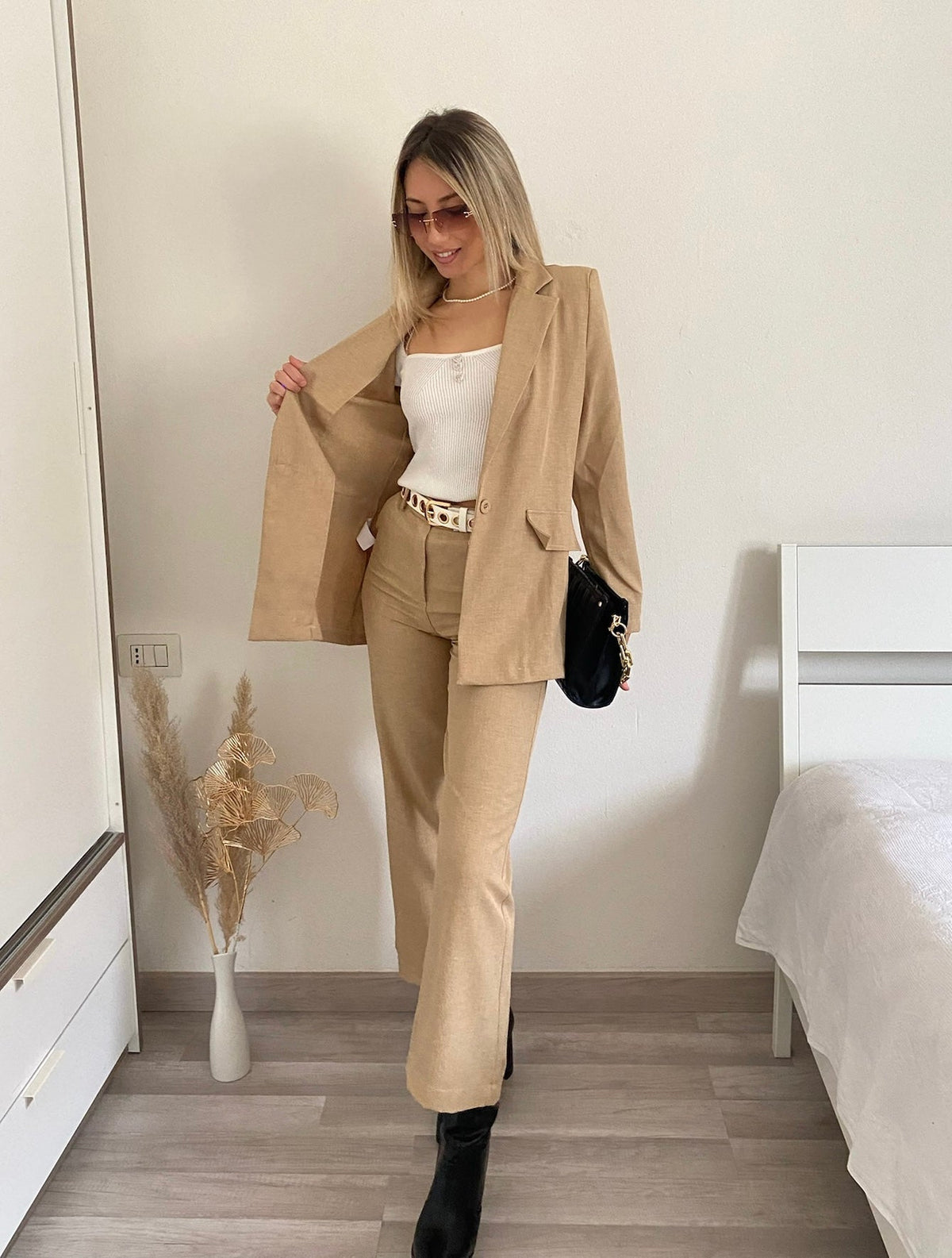 Completo giacca e pantalone beige