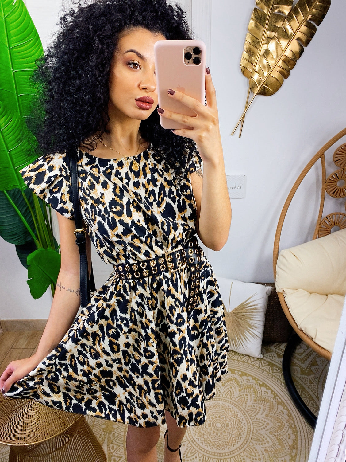 Abito animalier con elastico in vita
