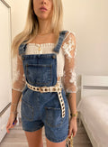 Salopette con bretelle regolabili e pantaloncino