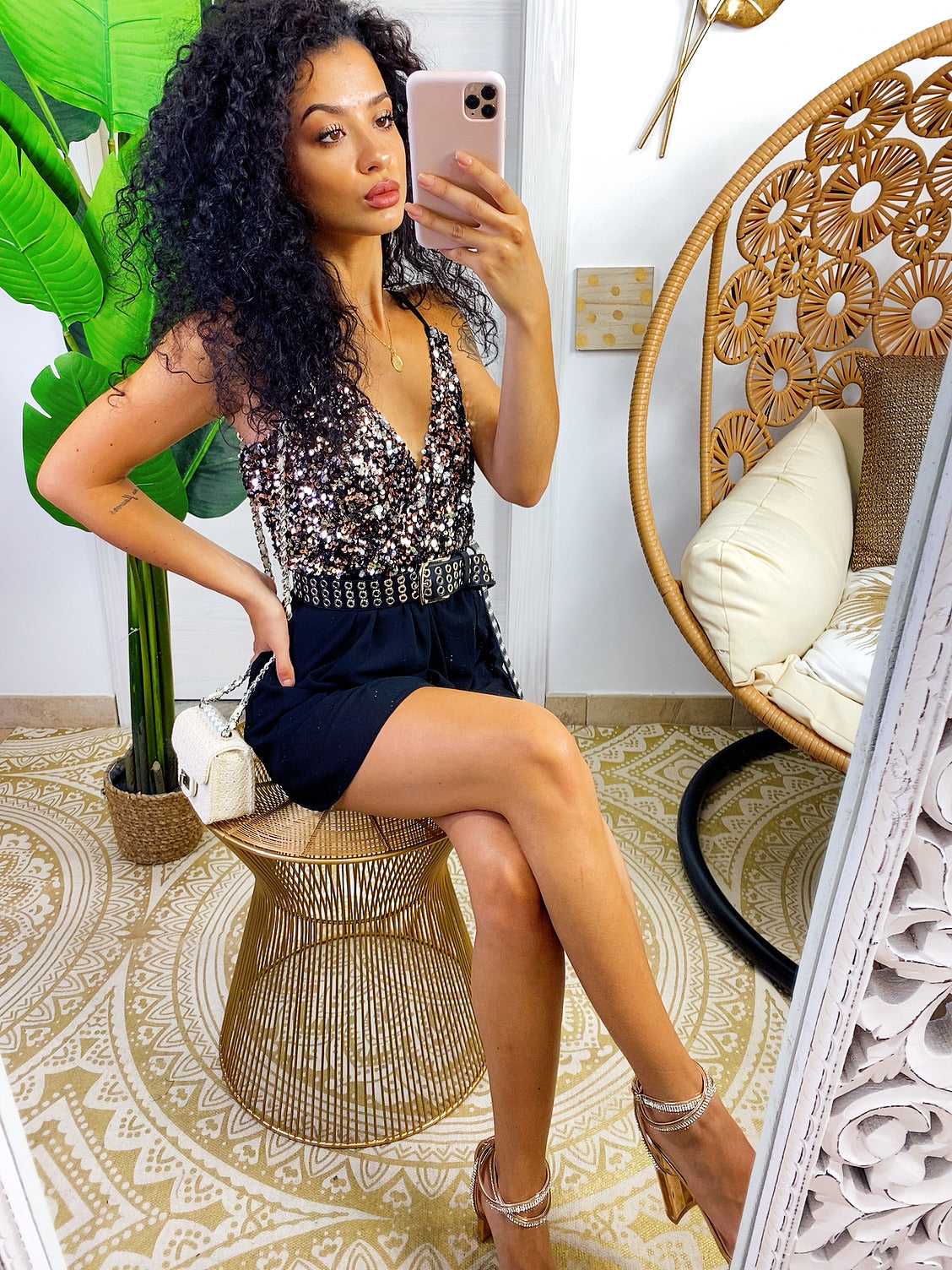 Tutina con paillettes nera