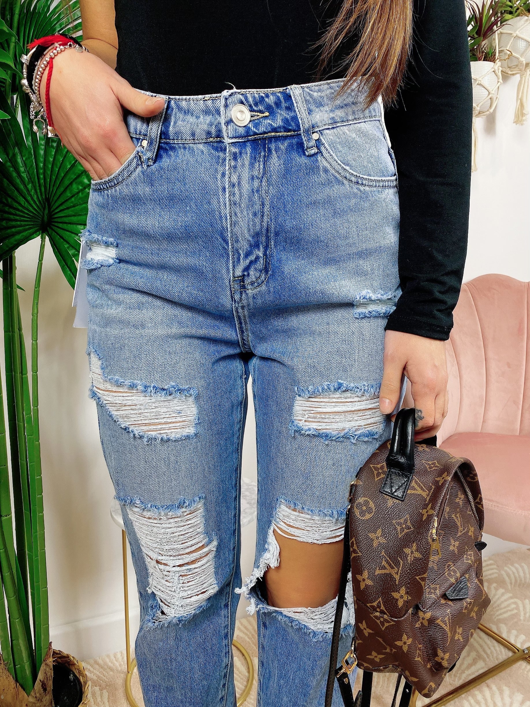 Jeans con strappi