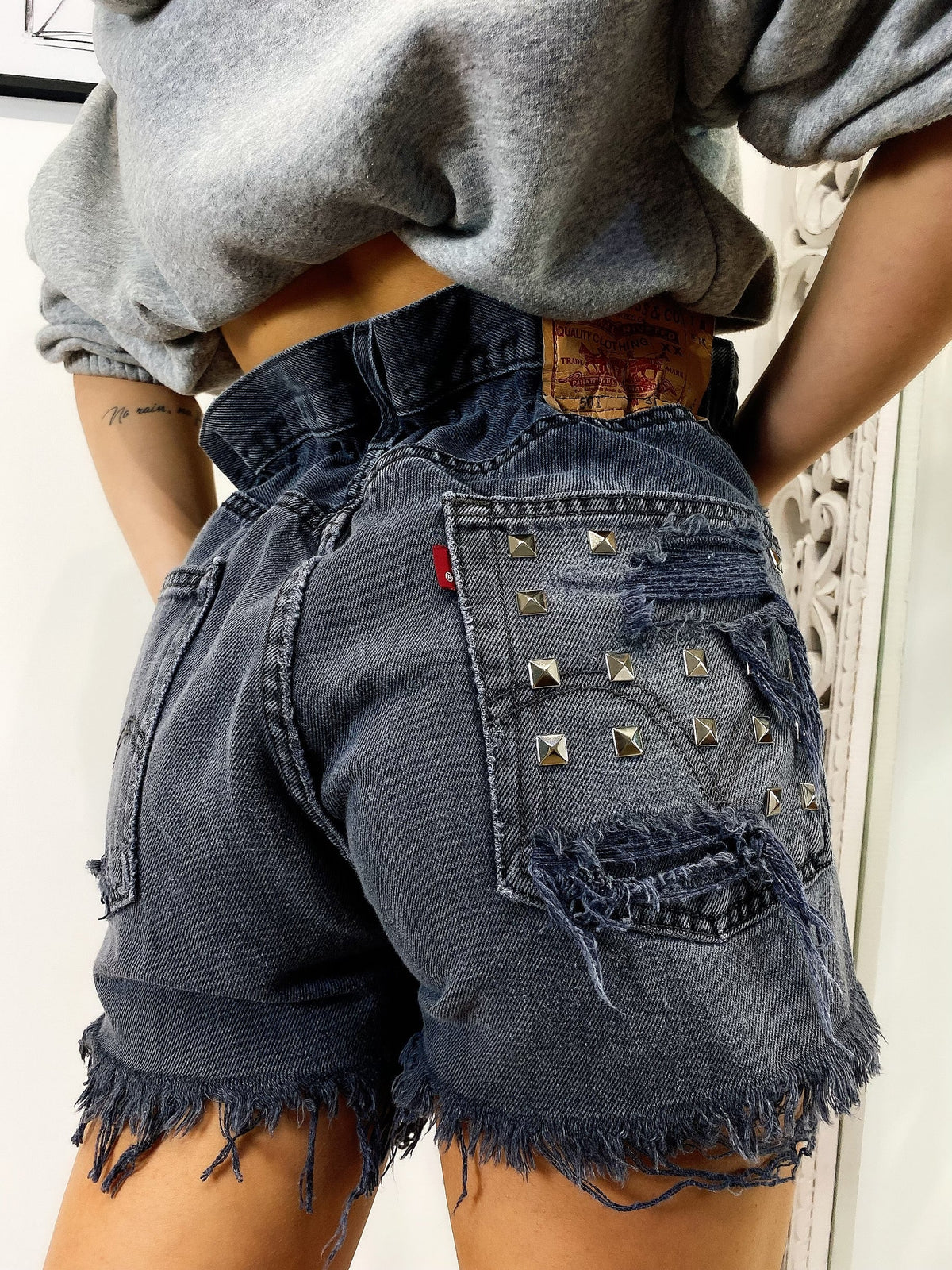 Short Levi’s Vintage con Borchie bagno grigio scuro
