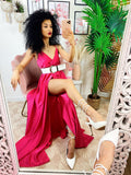 Abito in raso con maxi spacco fuxia