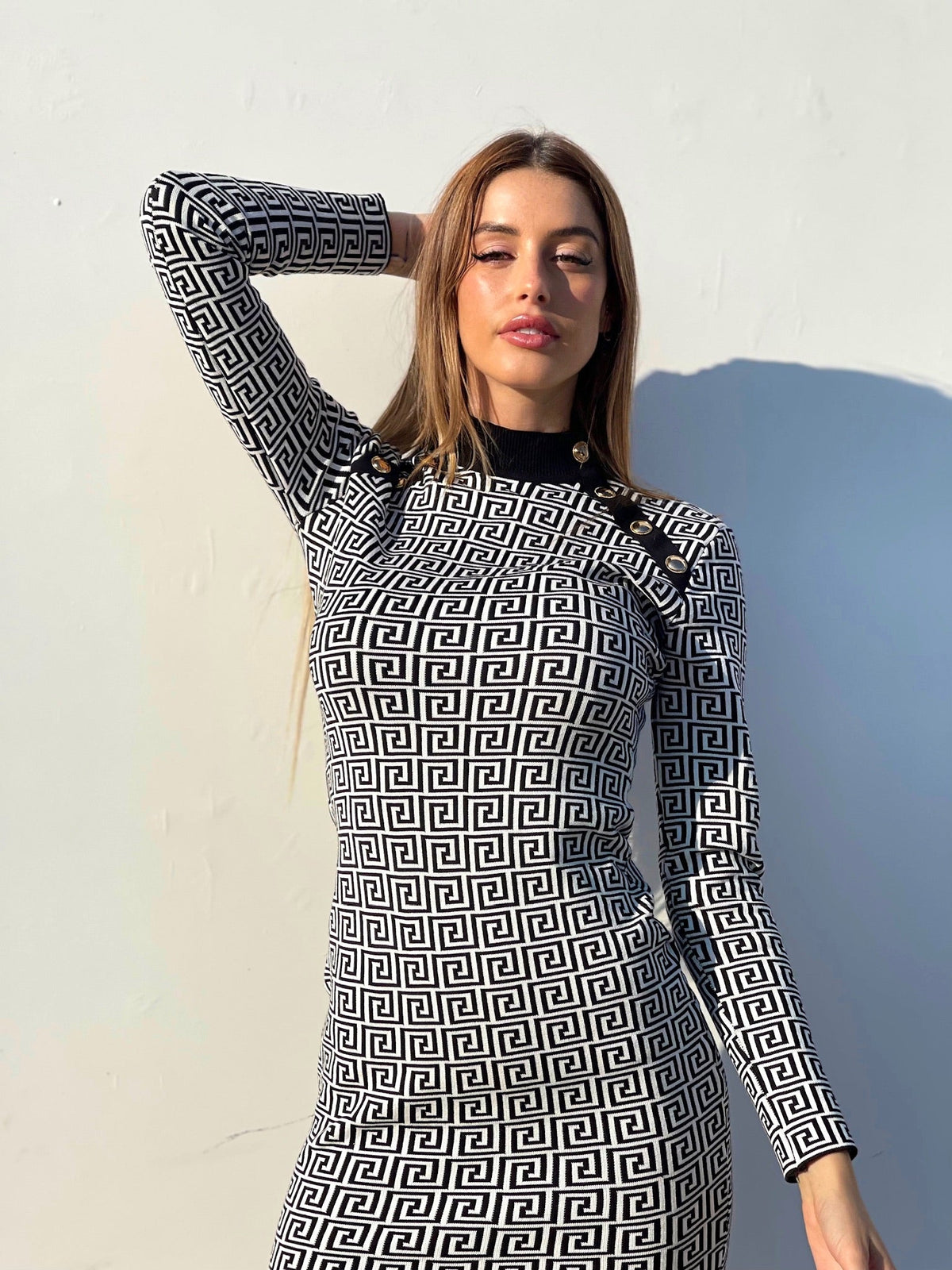 Abito in maglia a fantasia nero e bianco