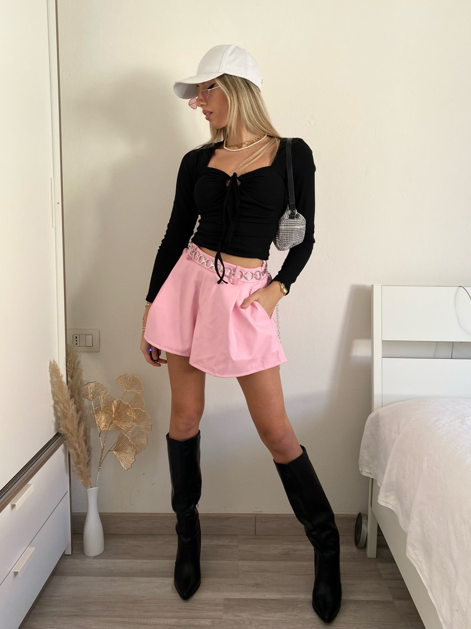 Short in ecopelle rosa
