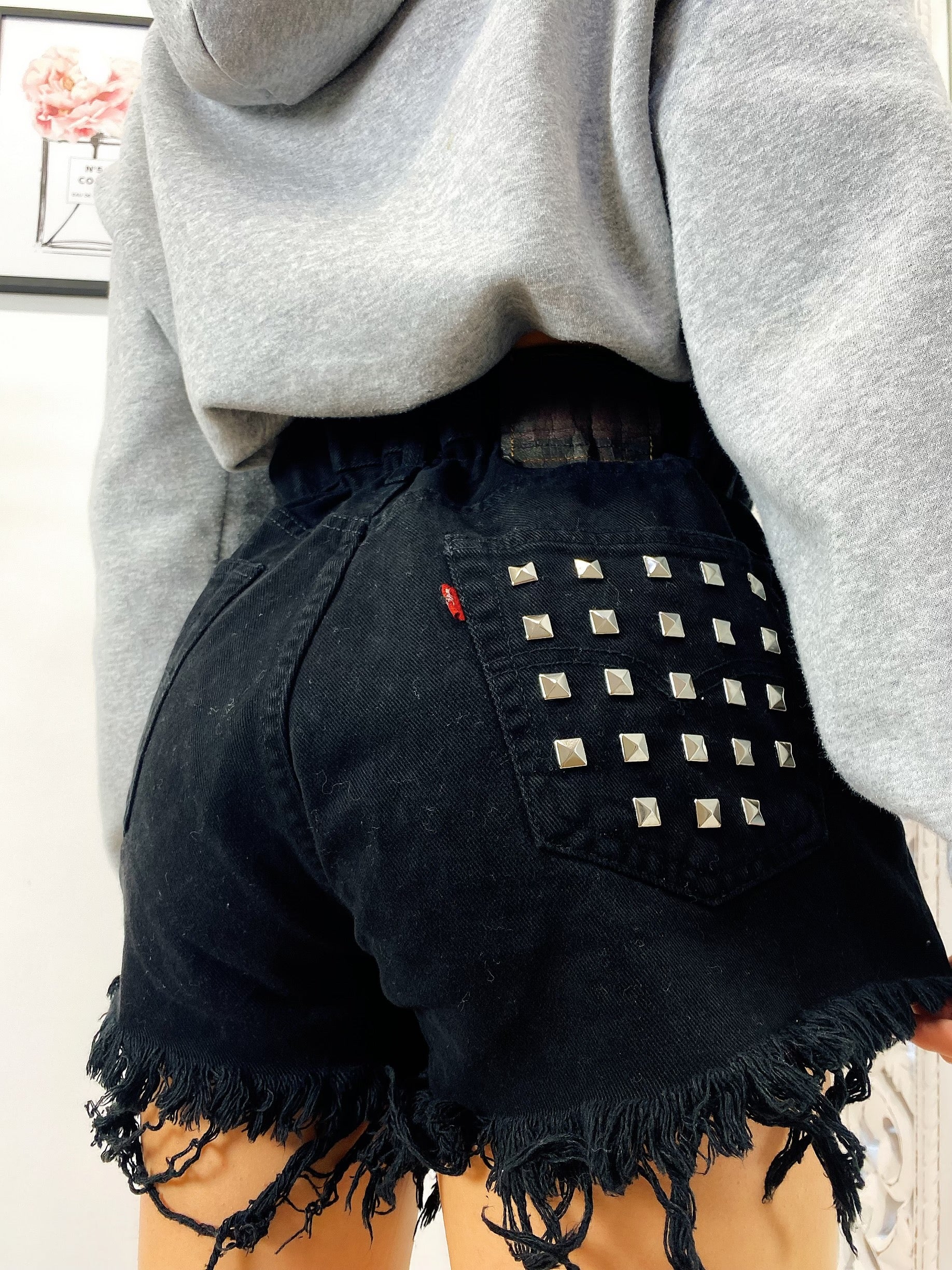 Short Levi’s Vintage nero con borchie