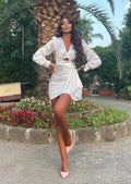 Abito in raso bianco con fusciacca