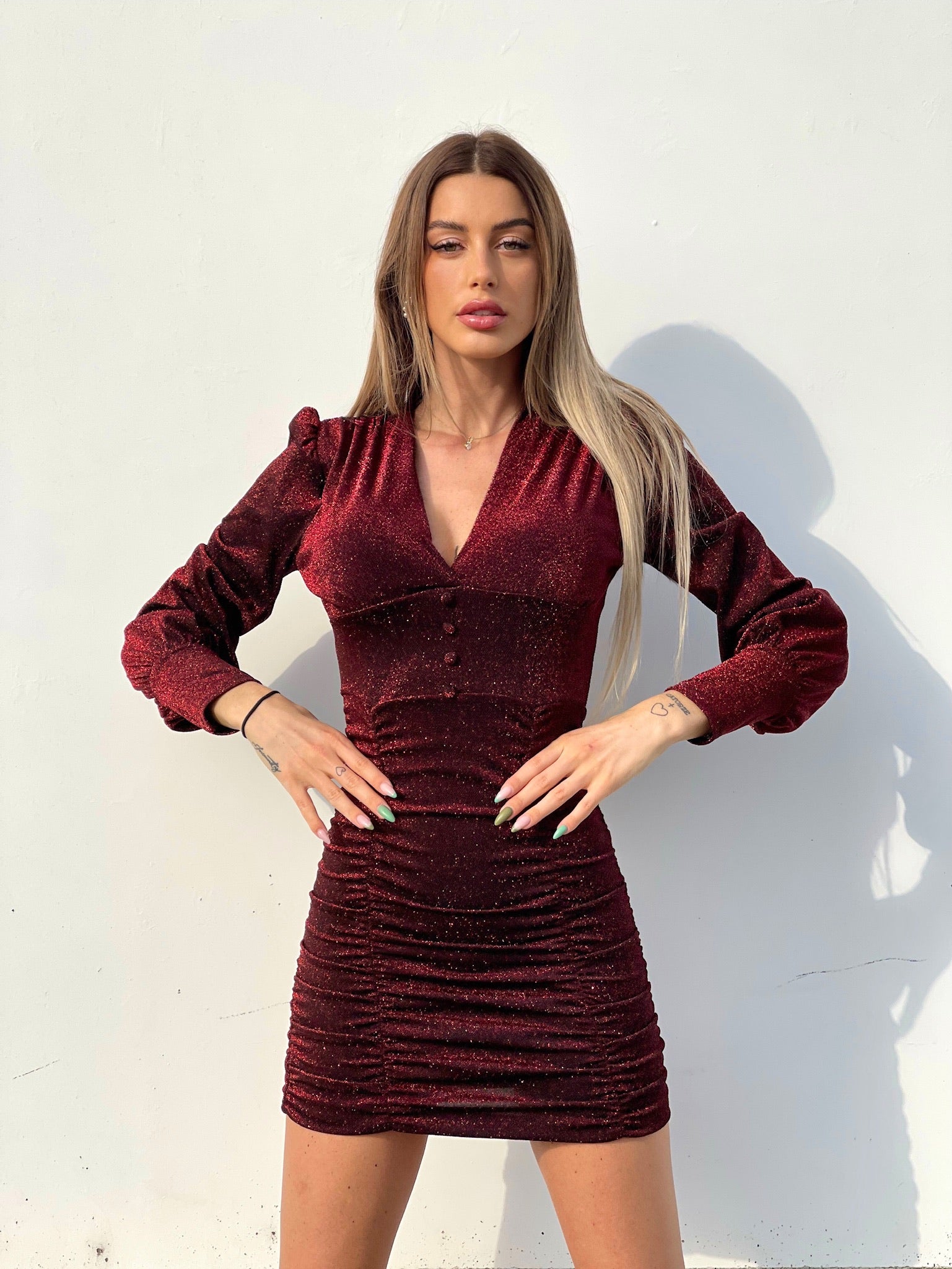Abito glitter Bordeaux con bottoncini
