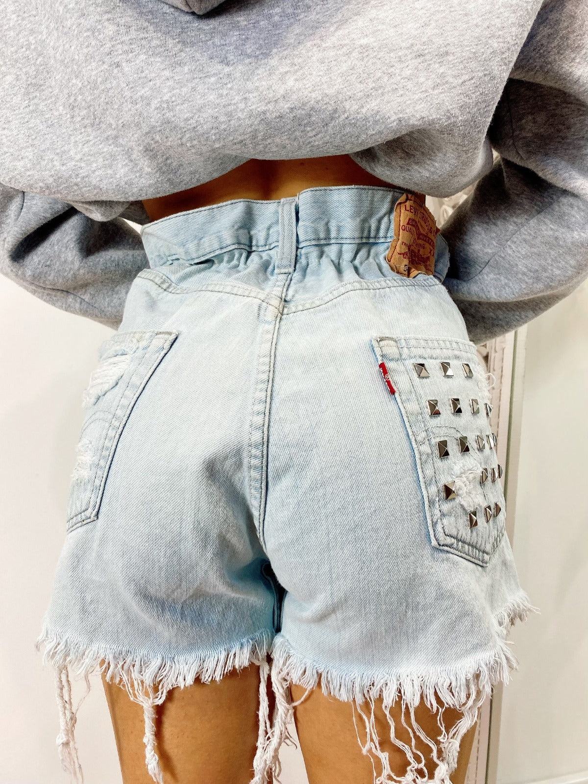 Short Levi’s Vintage con Borchie bagno Chiaro