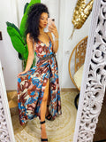 Abito in raso floreale con maxi spacco con foglie