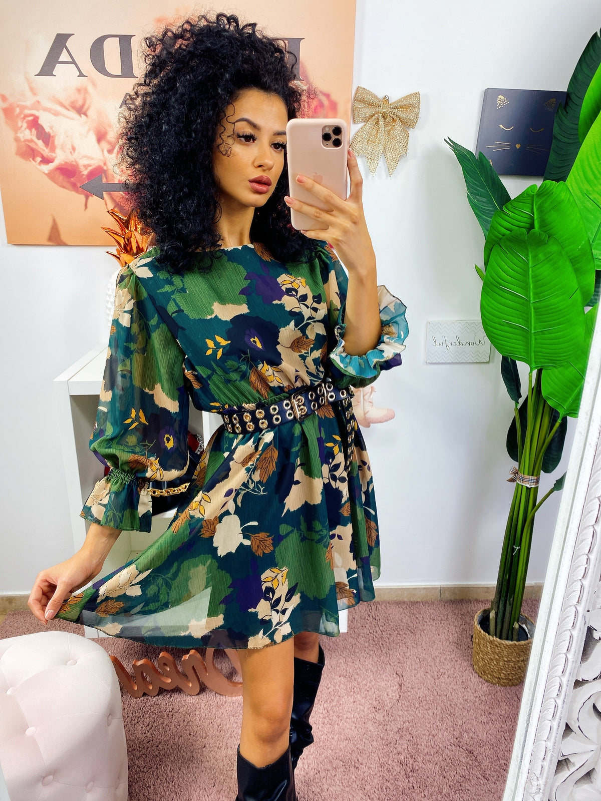 Abito manica lunga con fiori verde militare