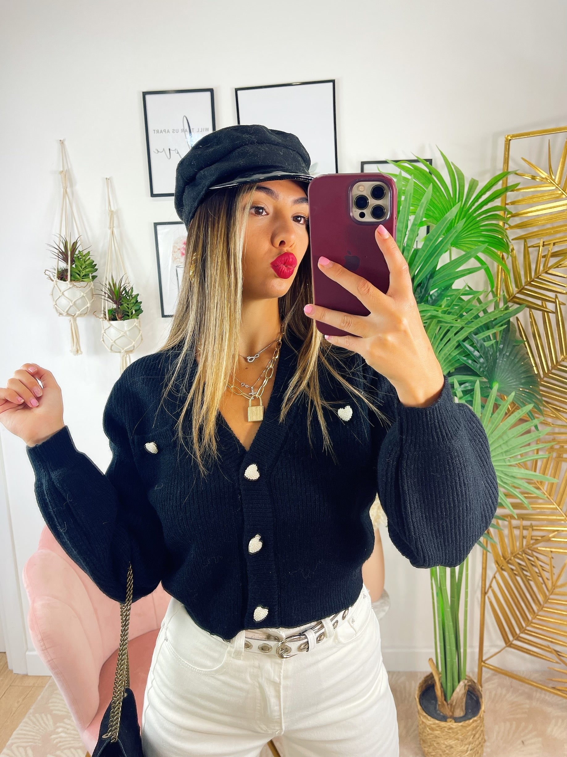 Maglione con bottoni gioiello a cuore Nero