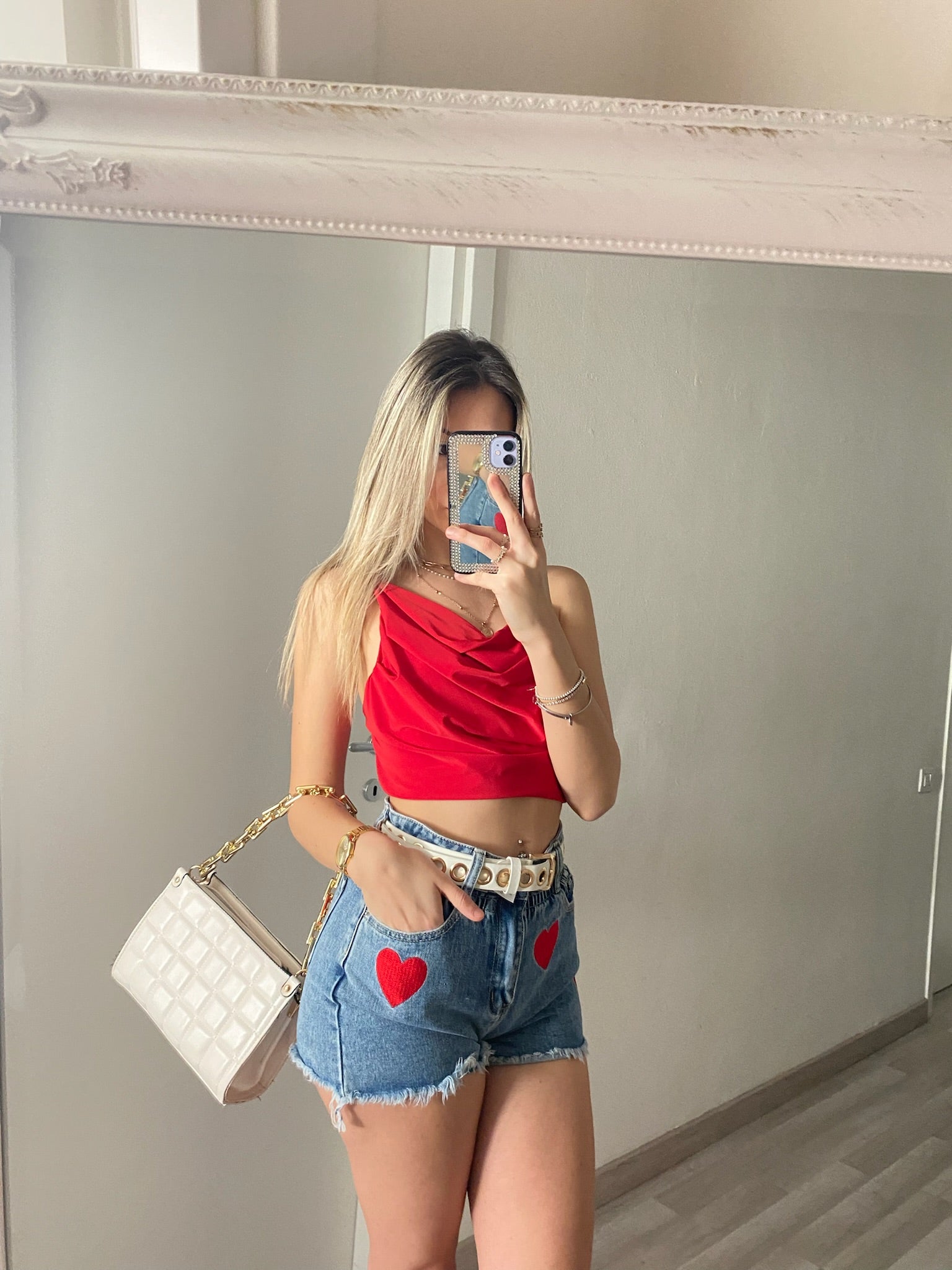 Top rosso schiena aperta con punto luce
