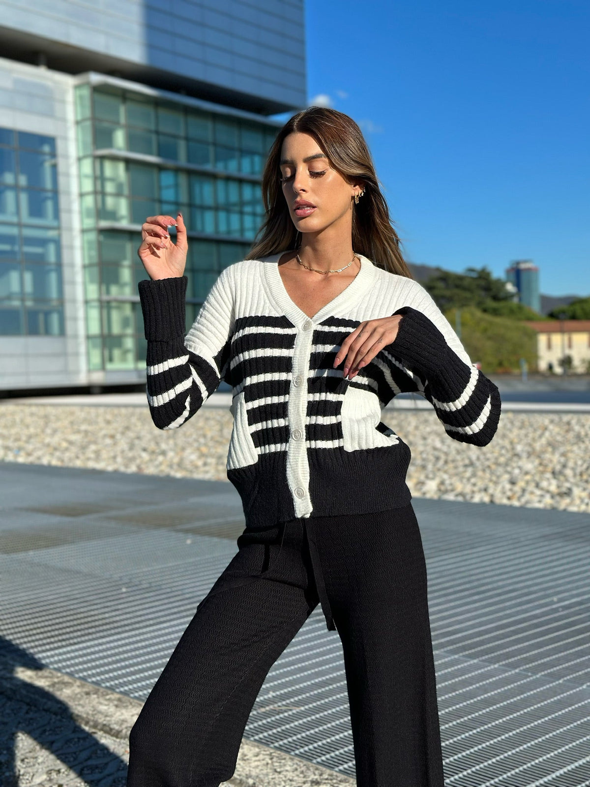 Cardigan bianco e nero