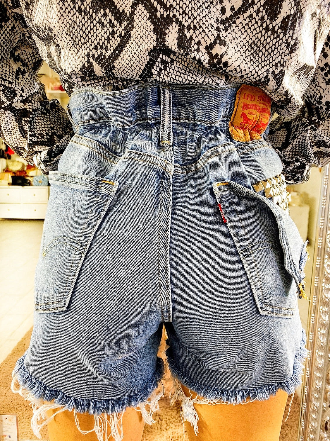 Levi’s Short Vintage con borchie Basic e tasca girata bagno medio