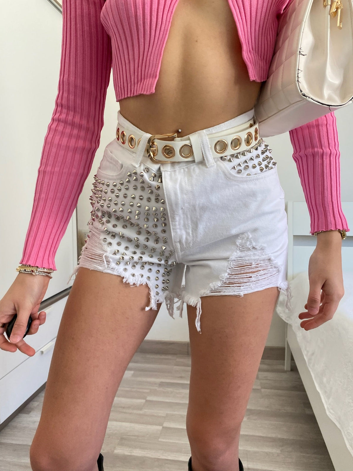 Jeans bianco con borchie