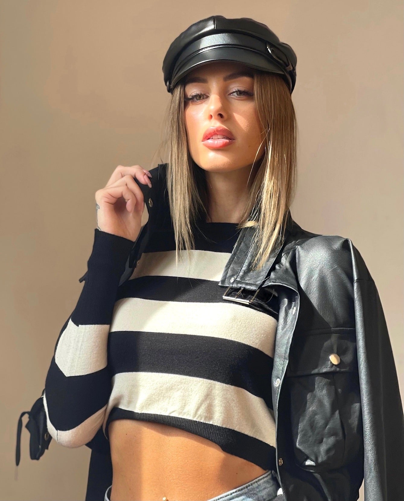 Giacca in eco-pelle con tasche