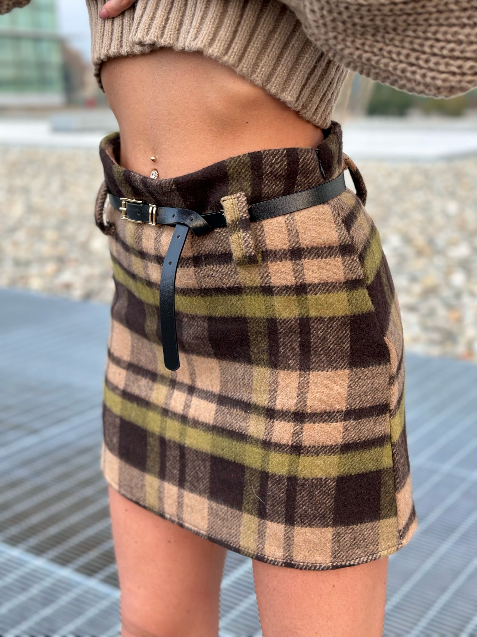 Gonna in tweed dettaglio pistacchio