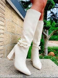 Stivale alto beige con catena