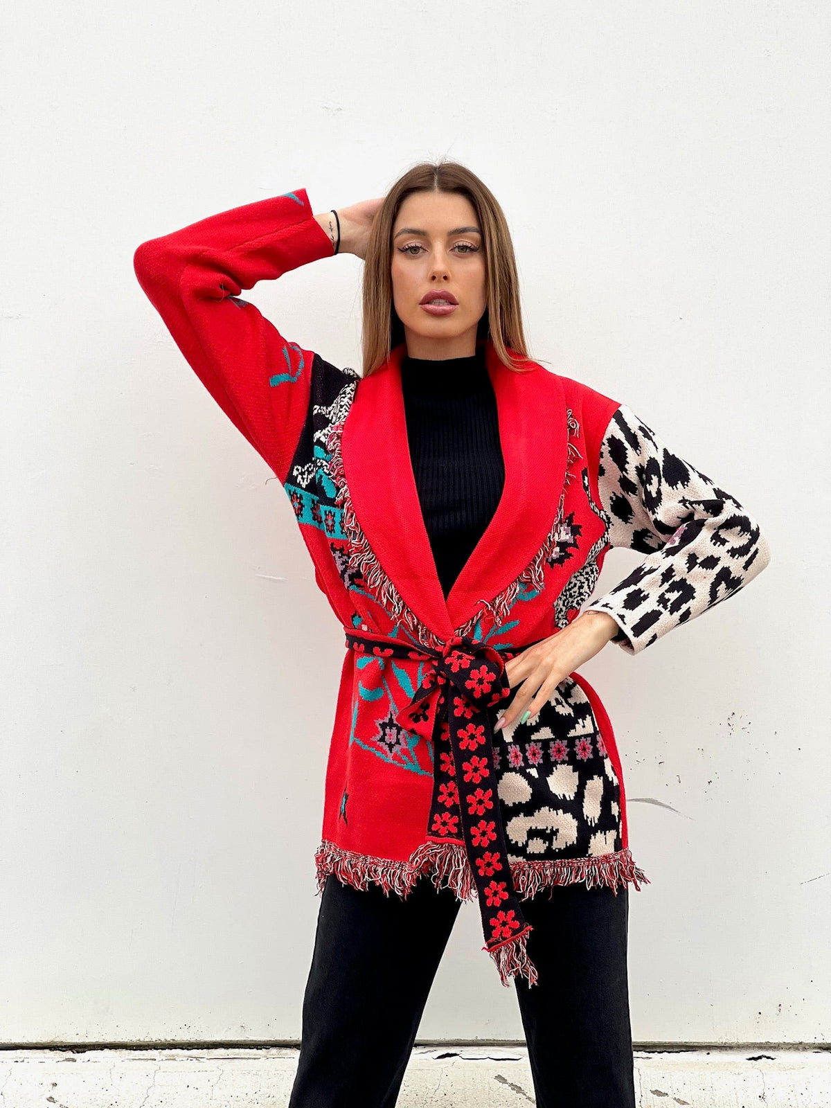 Cardigan con frange e cintura rosso