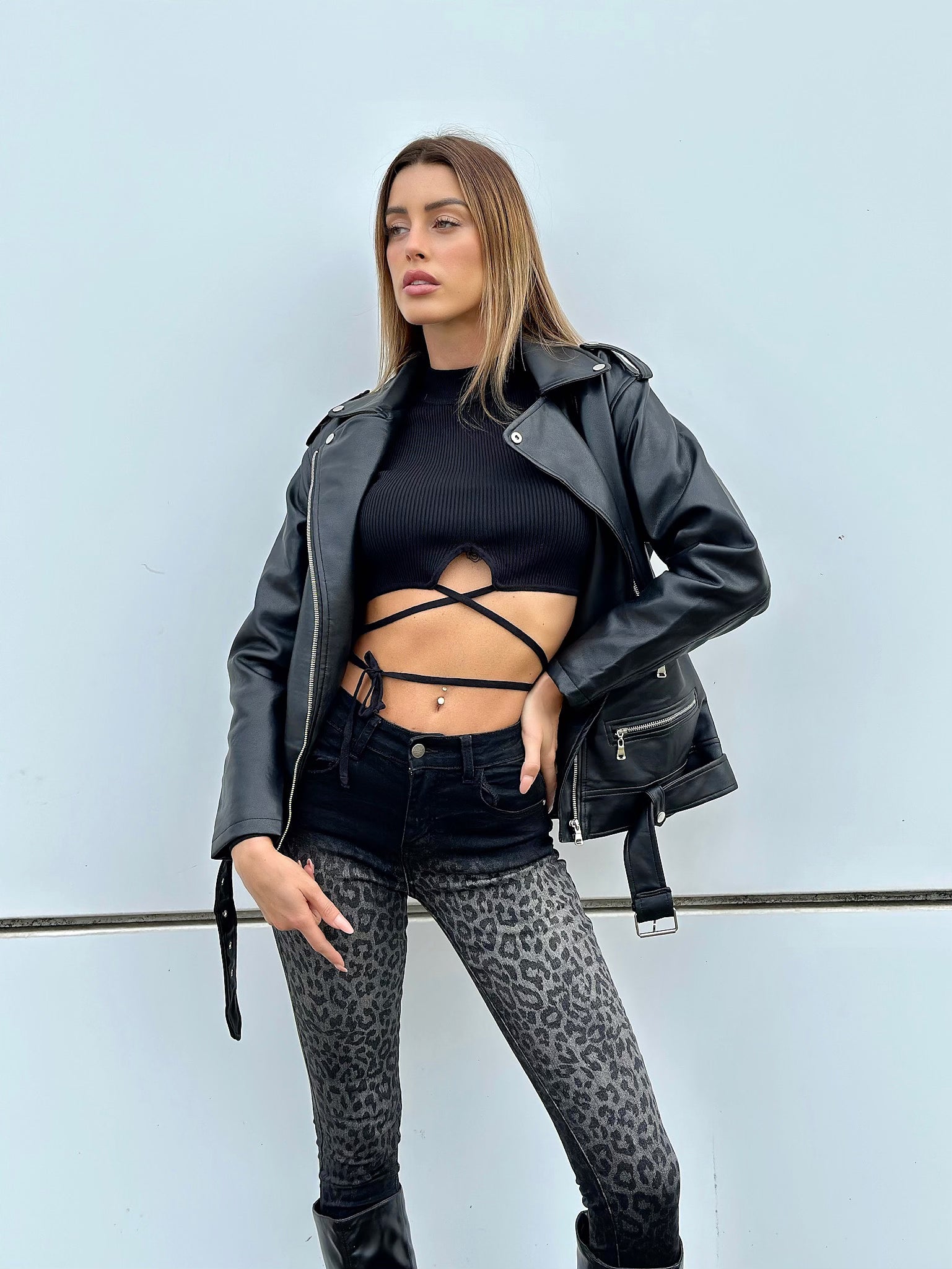 Giaccone di ecopelle over black