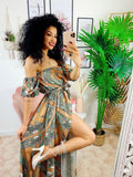 Abito in raso con maxi spacco a fantasia nude