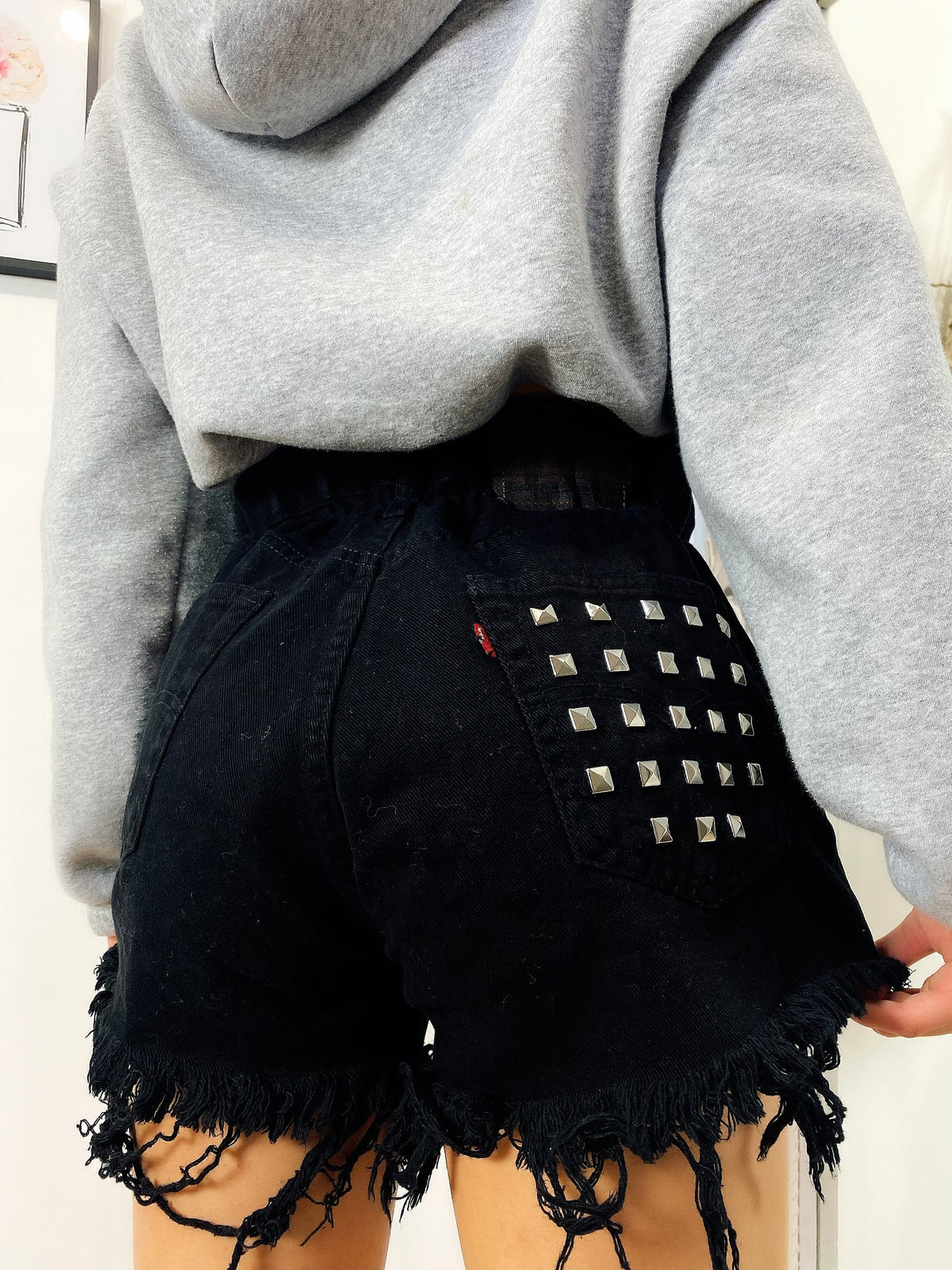 Short Levi’s Vintage nero con borchie