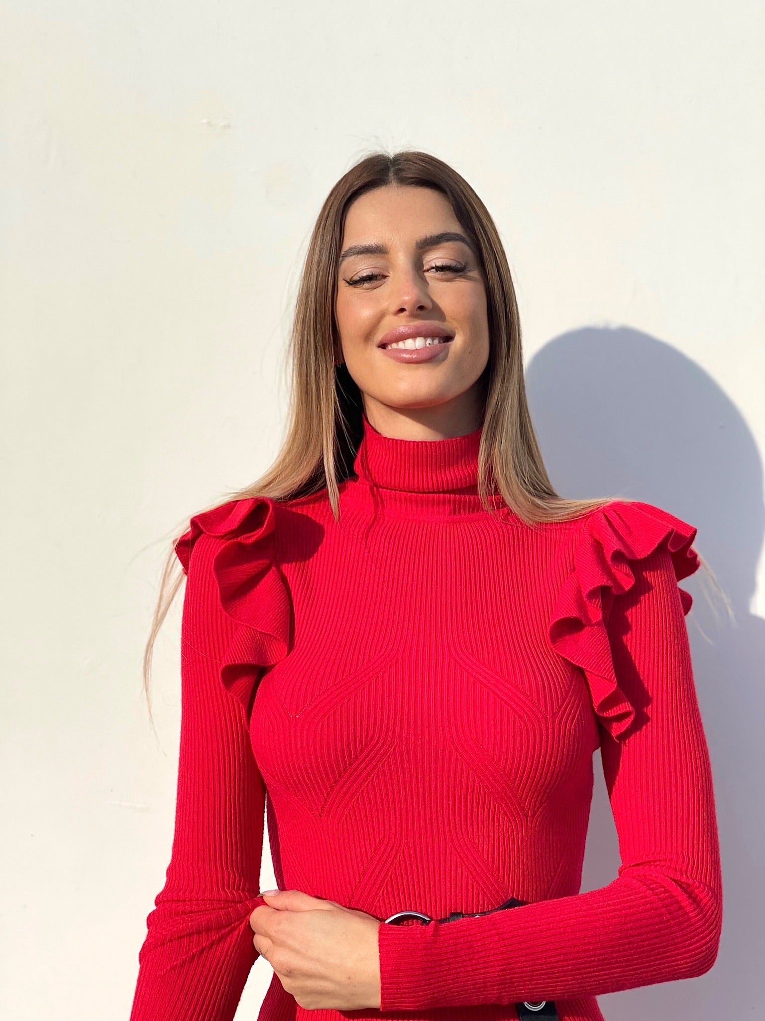 Abito a costine Rosso con Rouches sulle maniche