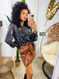 Blusa con ricami nera