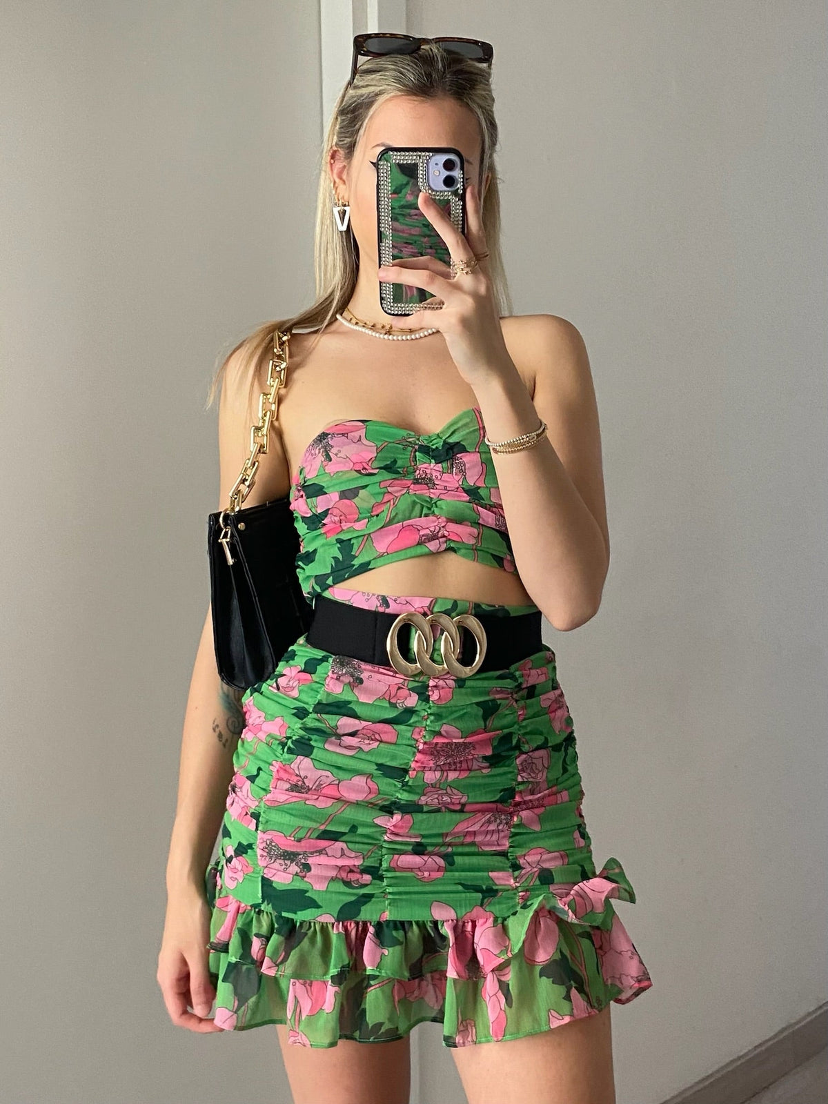 Completo top e gonna verde e rosa